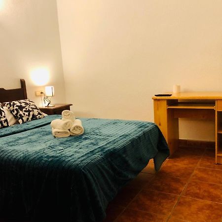 Low Cost Rooms Malaga River Zewnętrze zdjęcie